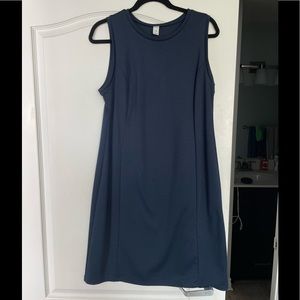 ☘️2/$15☘️Old Navy Size L sleeveless dress